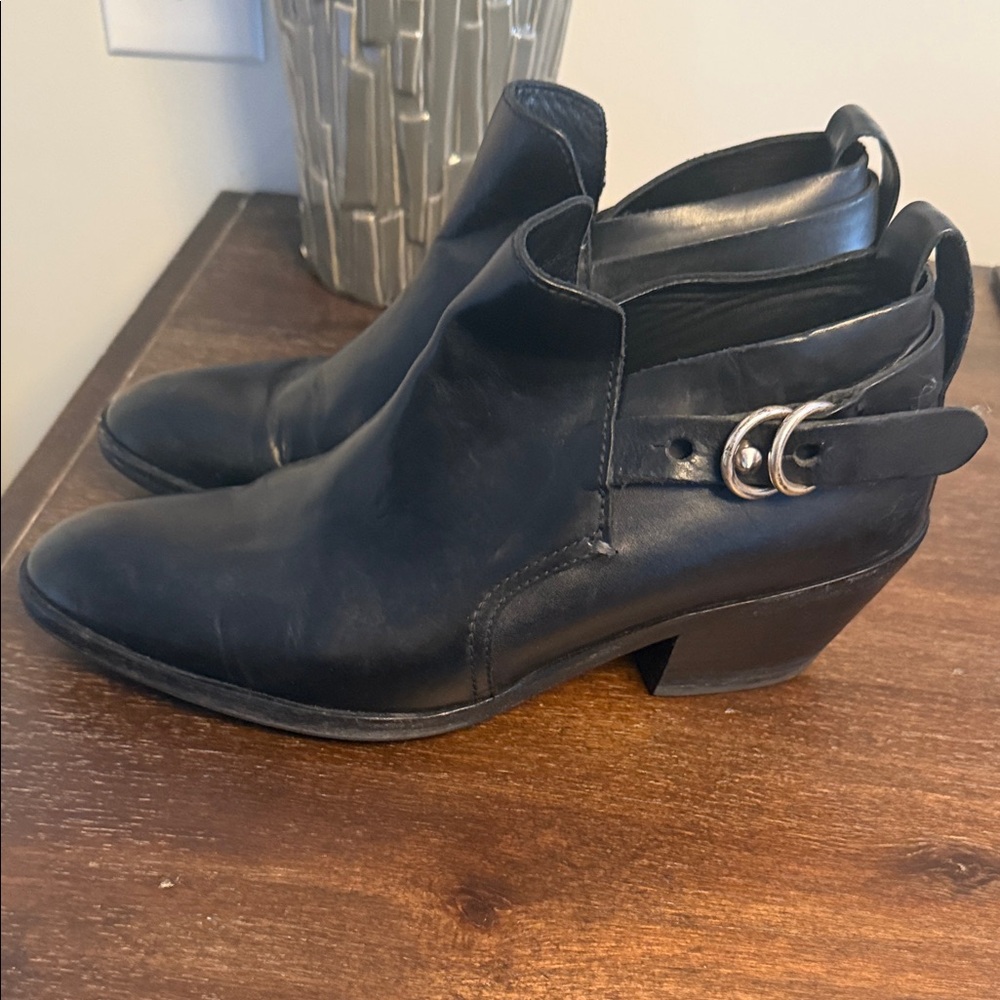 Rag and Bone Stylish Black Ankle Boots